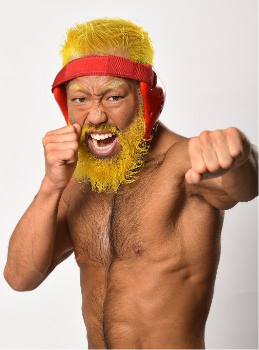 八須 拳太郎